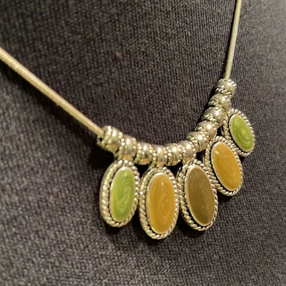 Kenneth Cole (KC) silver trusted edge oval green/brown/caramel stone necklace - Picture 3 of 5